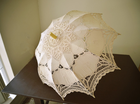 Hazelnut Color Battenb Lace Parasols. 16" ( 32" Full Open)